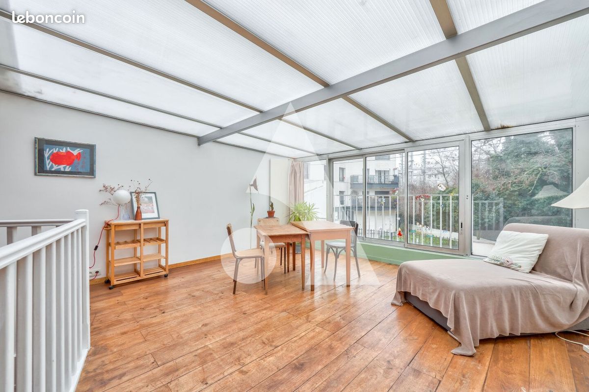 Maison 4 pièces 170 m² · à Saint-Ouen-sur-Seine · 170 m² · 890 000 €
