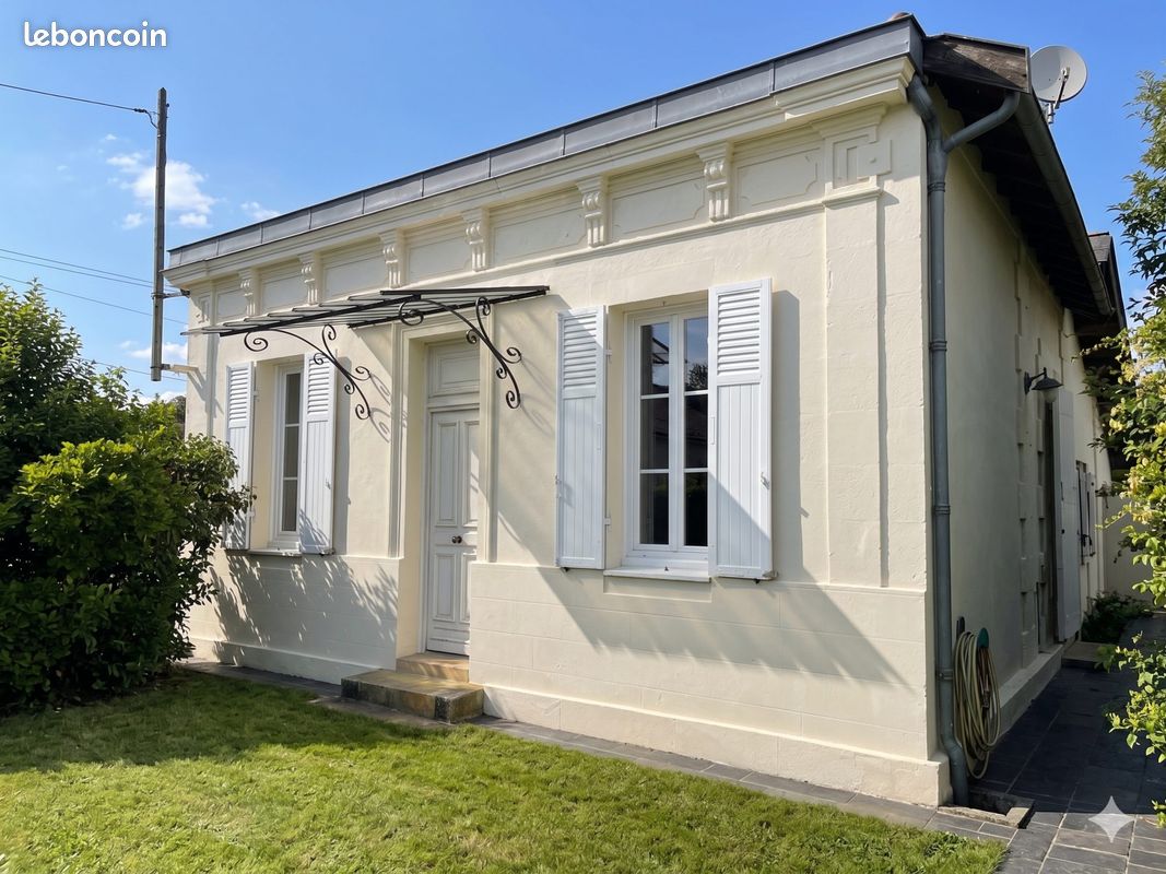 Maison 5 pièces 110 m² · à Le Taillan-Médoc · 110 m² · 365 000 €