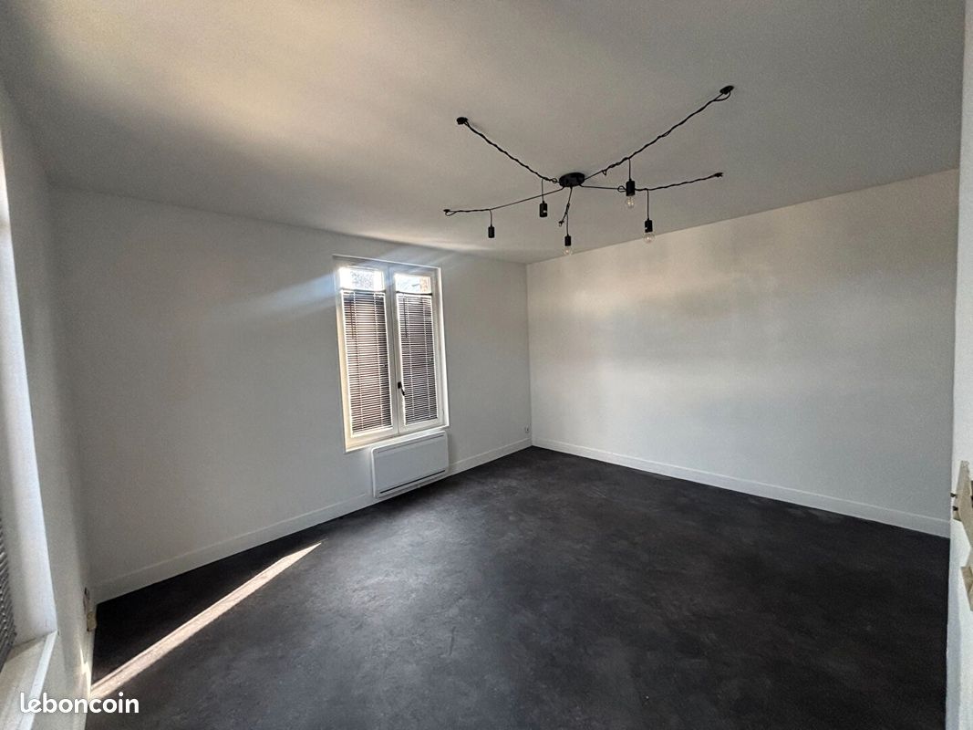 Appartement 3 pièces 48 m² · à Caudebec-lès-Elbeuf · 48 m² · 475 €