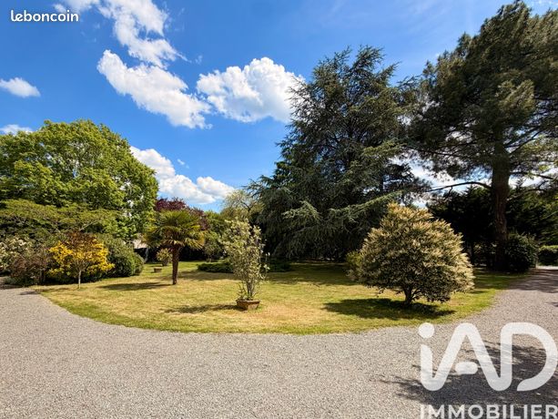 Propriété 5 pièces 172 m²