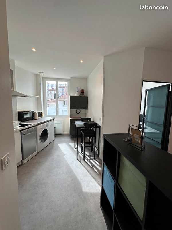 Appartement 2 pièces 28 m² · à Saint-Étienne · 28 m² · 500 €/mois