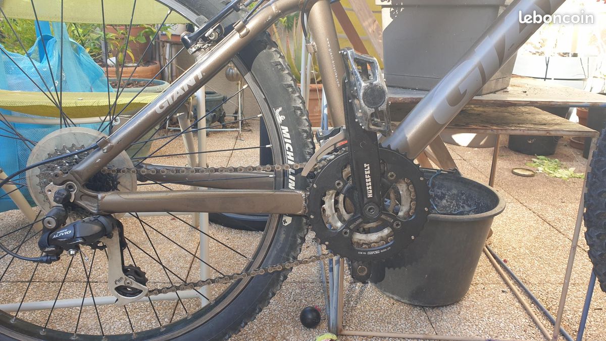 Vélo VTT Giant reconditionné (image 3)