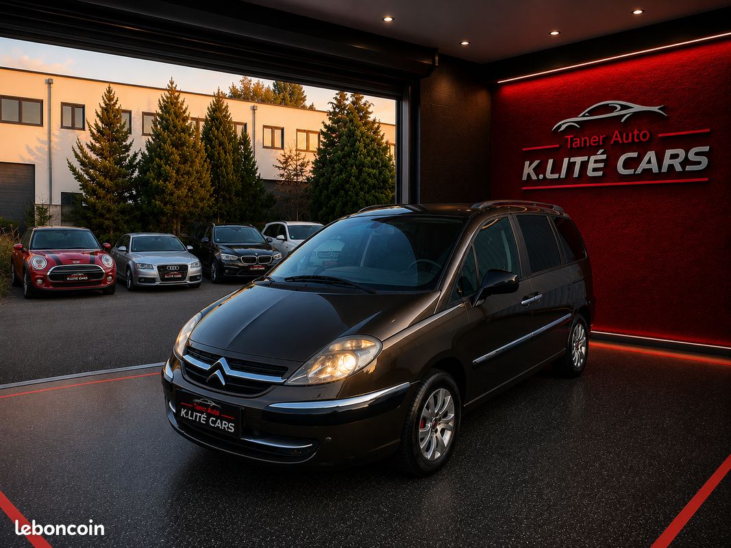 CITROËN C8 2.0 HDi 163 ch 8 PLACES – ORIGINE SUISSE – 11/2012- TRÈS BIEN EQUIPÉ (image 1)