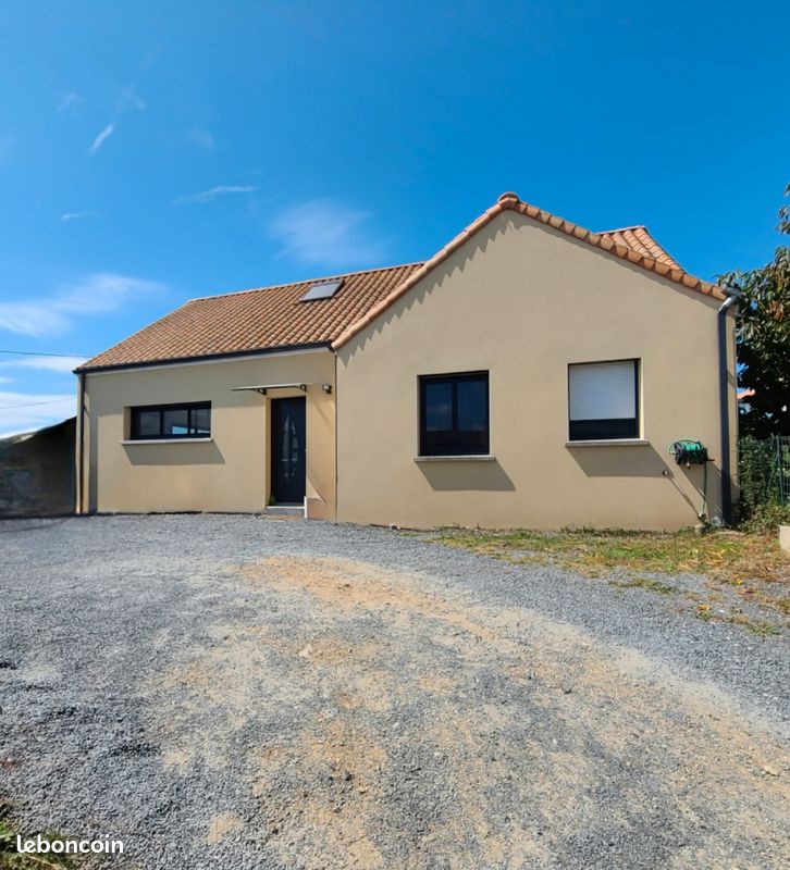 Maison 6 pièces 117 m² · à Pont-Saint-Martin · 117 m² · 330 000 €