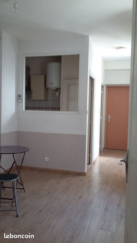 Appartement 2 pièces 33 m² · à Alès · 33 m² · 420 €