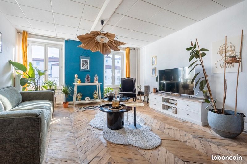 Appartement 6 pièces 142 m² · à Clermont-Ferrand · 142 m² · 212 000 €