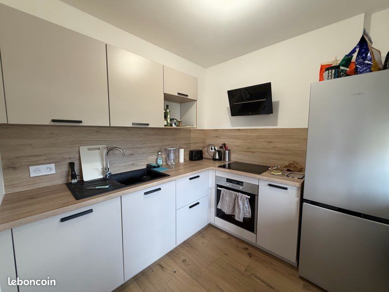Appartement 2 pièces 45 m² · à Ferney-Voltaire · 45 m² · 1 700 €