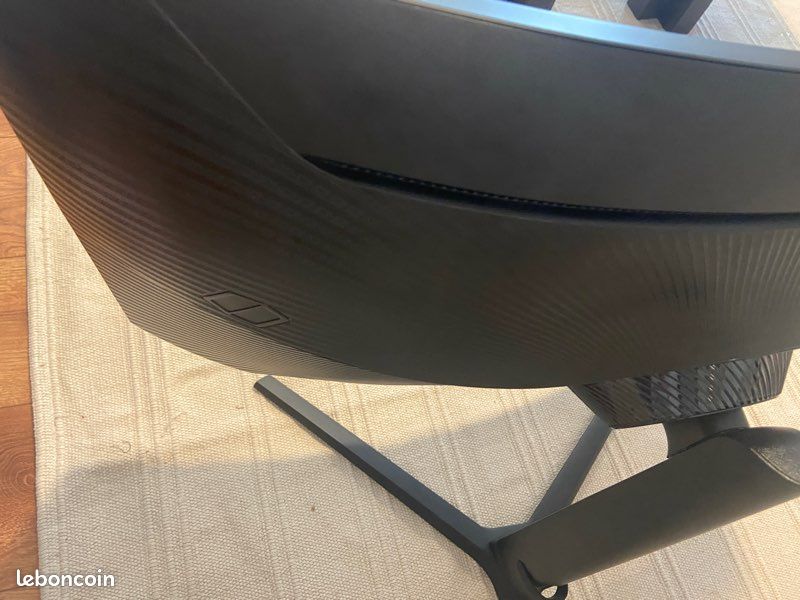 Odyssey Neo G7 (image 4)