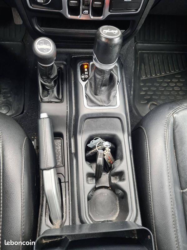 JEEP Wrangler Unlimited 2.2 l MultiJet AdBlue 200 ch 4x4 BVA8 Night Eagle (image 38)