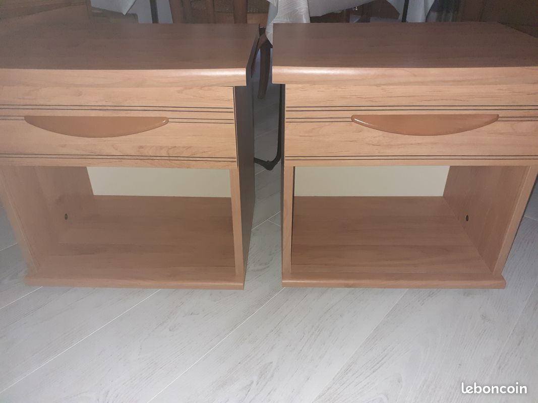 Vend deux tables de chevet et une commode (image 1)