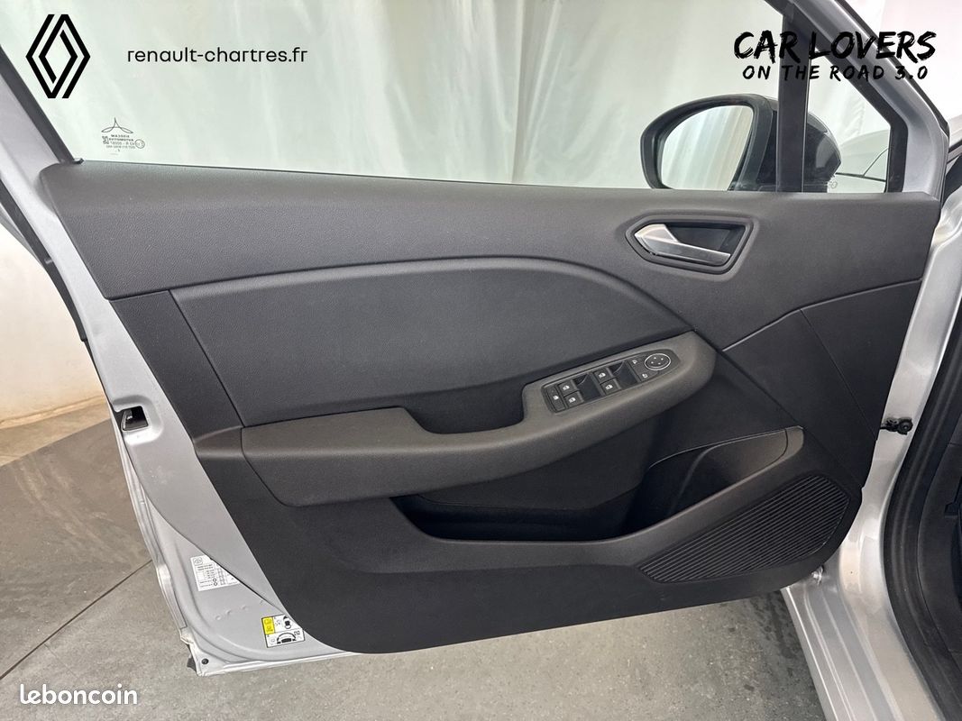 RENAULT Clio TCe 100 GPL Evolution (image 17)