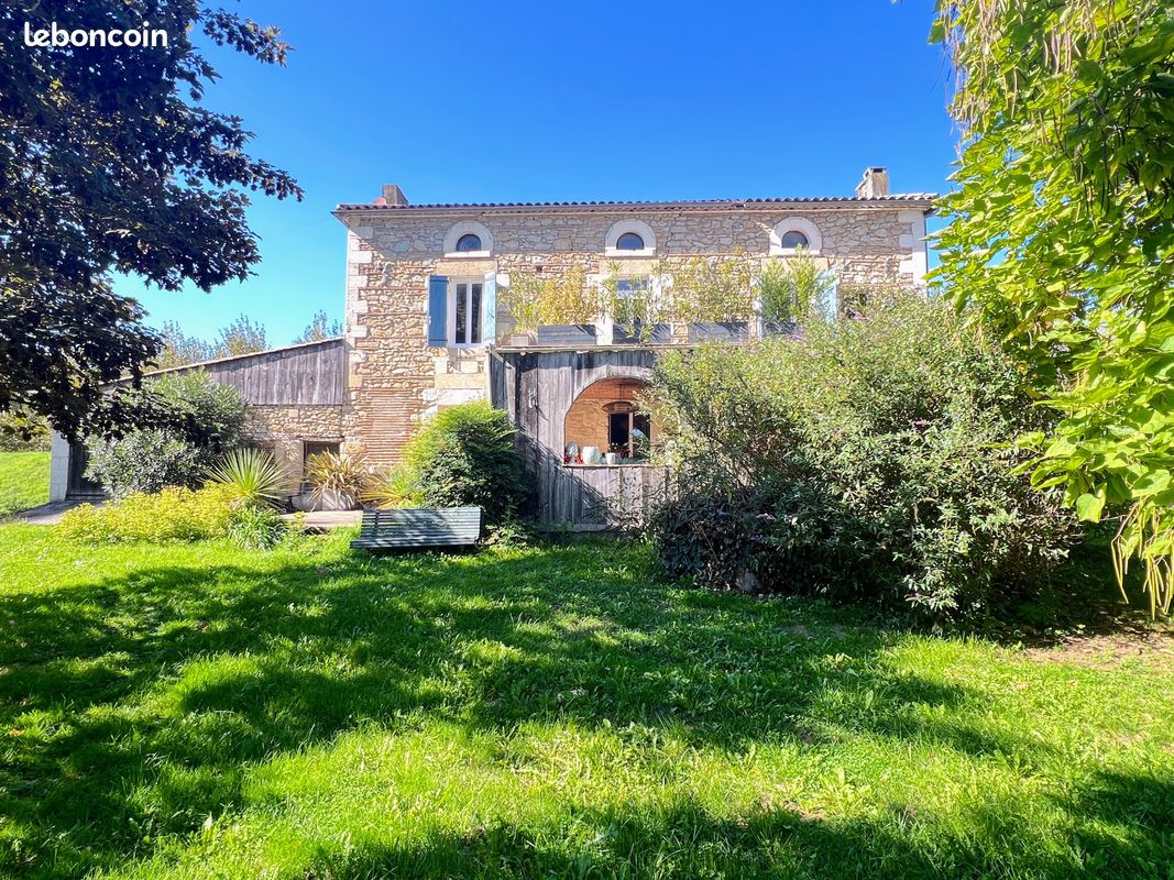 Maison 5 pièces 181 m² (image 1)