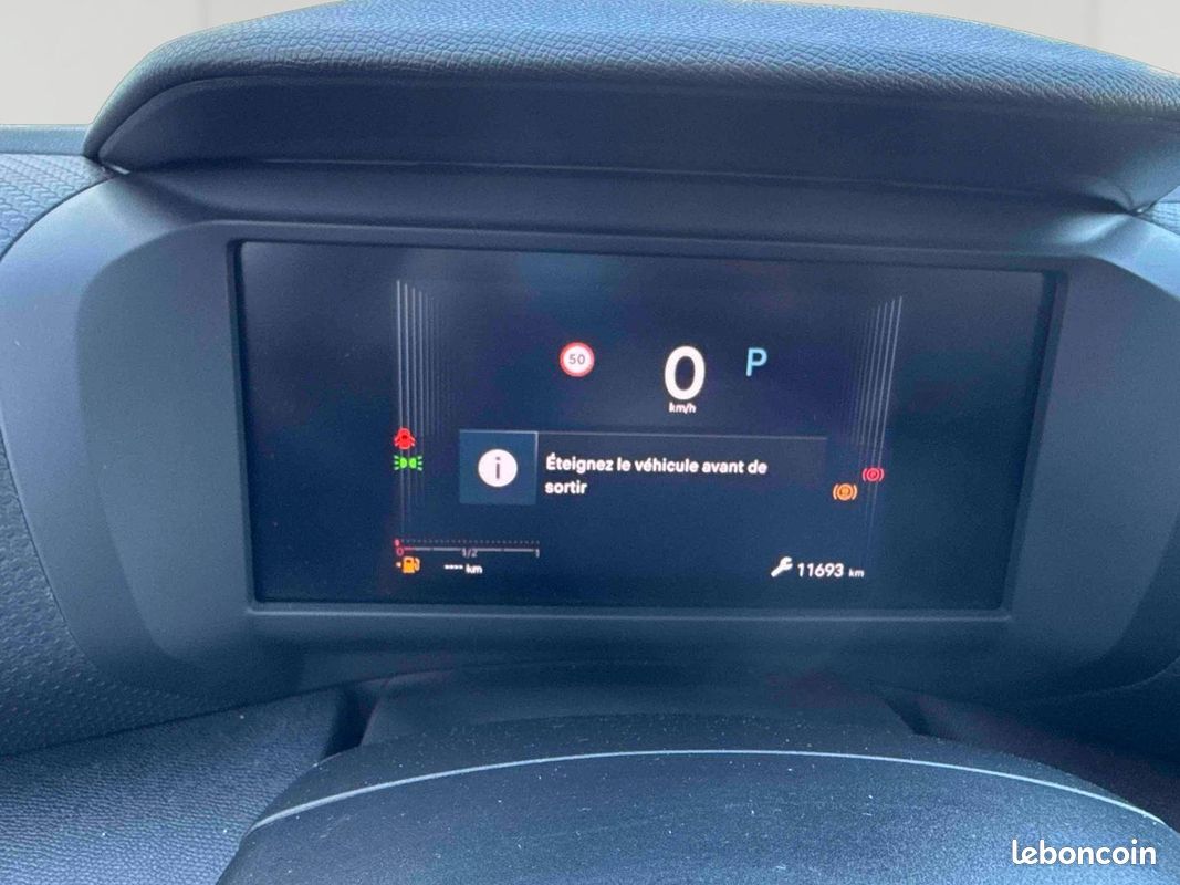 Citroen C4 1.2 Hybride 136ch S&S PLUS Automatique (image 24)