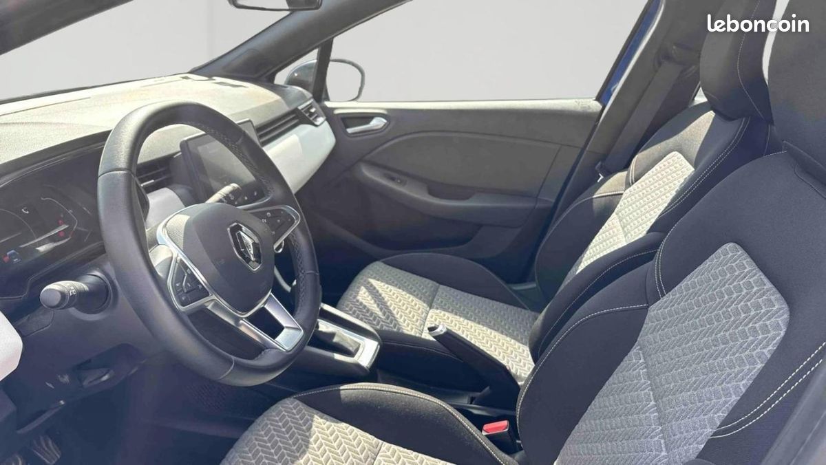 Renault Clio V E-Tech 140 - 21N Limited (image 11)