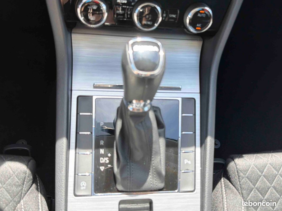 SKODA Superb Combi 2.0 TDI 150 ch DSG7 Ambition (image 15)