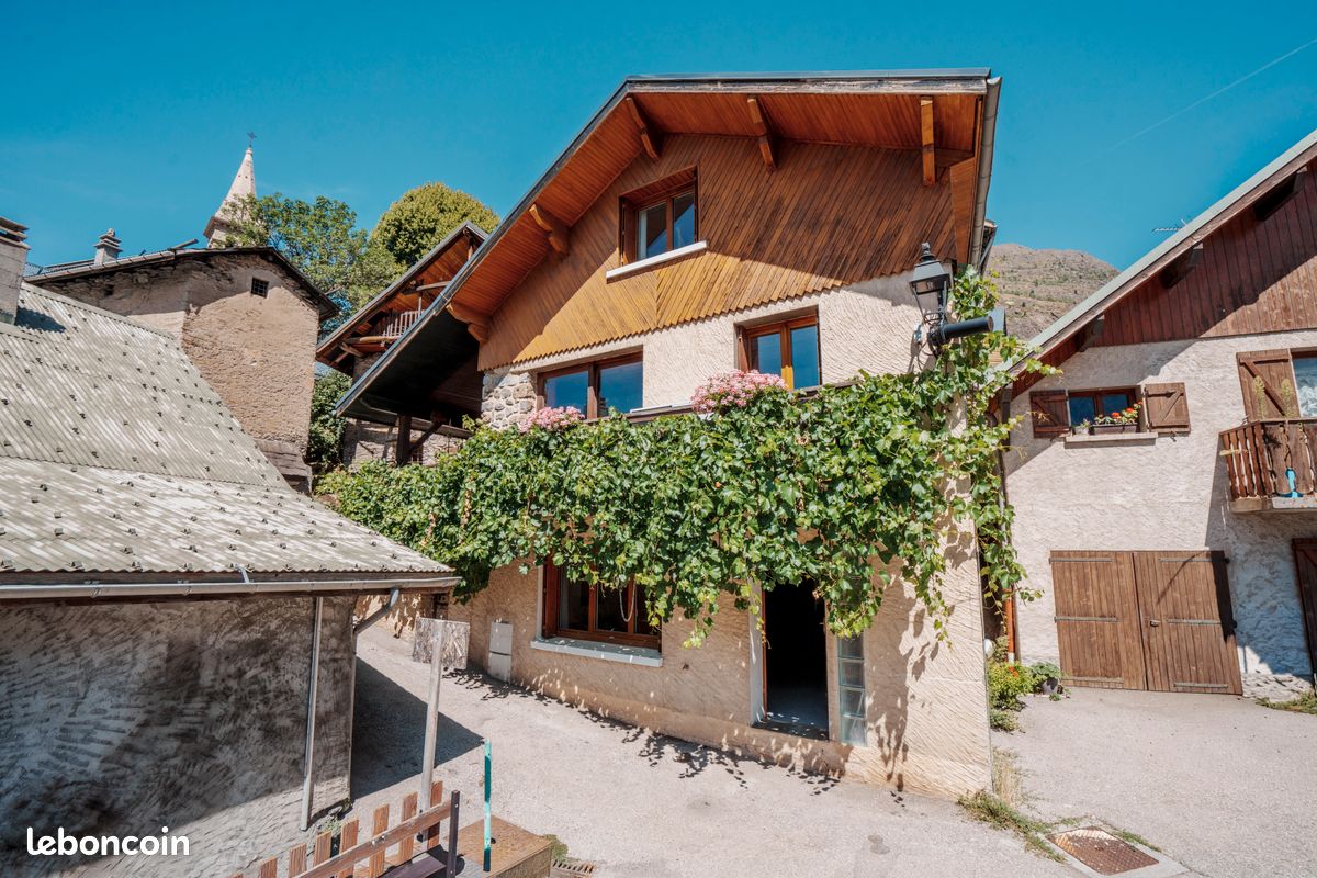 Maison 5 pièces 116 m² · à Mizoën · 116 m² · 460 000 €