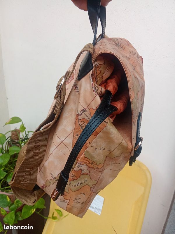 Sac a dos 1 ère classe alviero martini
#Rentréescolairefille (image 9)