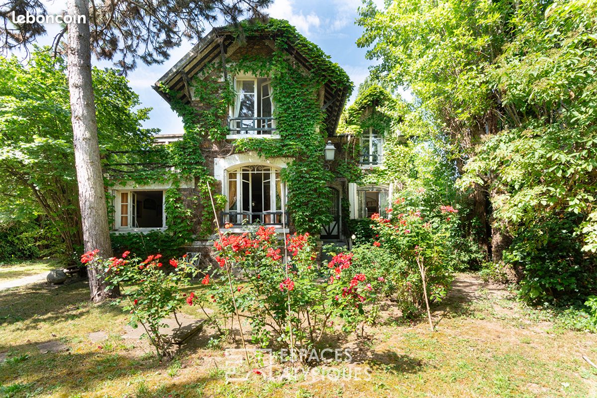 Maison 6 pièces 141 m² · à Joinville-le-Pont · 141 m² · 975 000 €