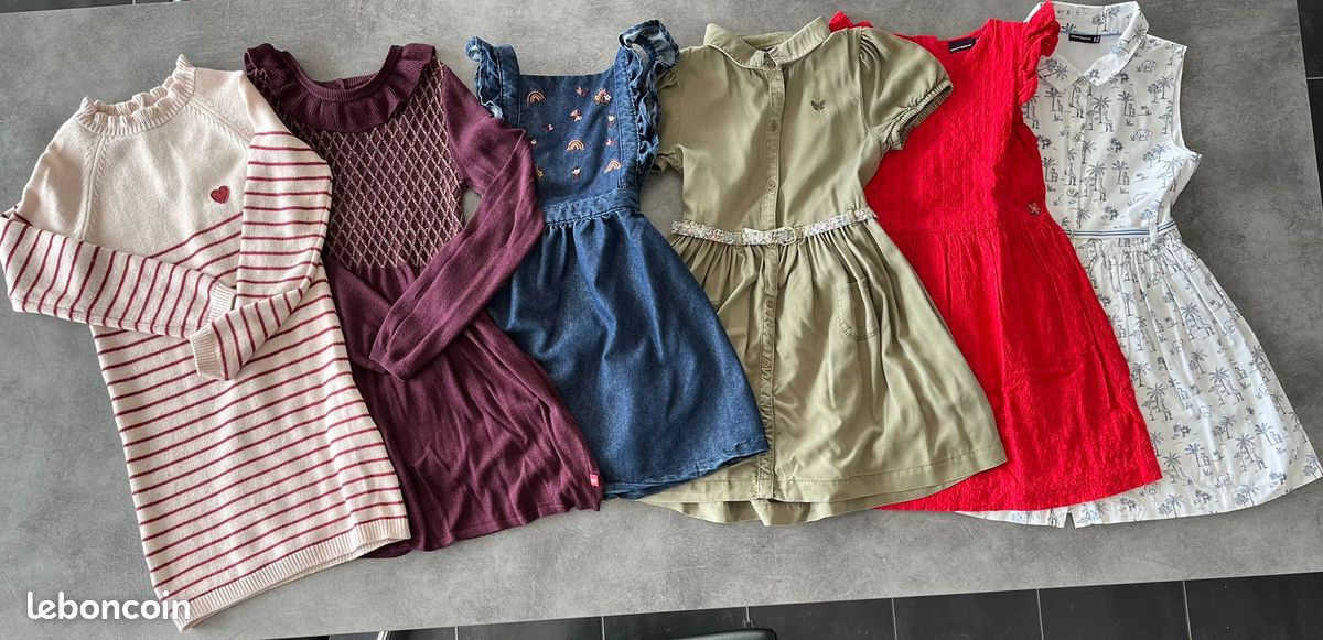 Lot de robes Sergent Major ans (134 cm) Vêtements