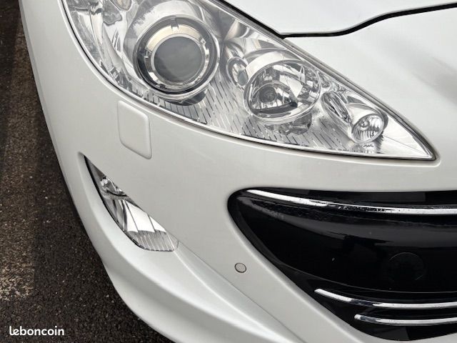 PEUGEOT RCZ 1.6 THP 200ch Dans l'état sans garantie (image 8)