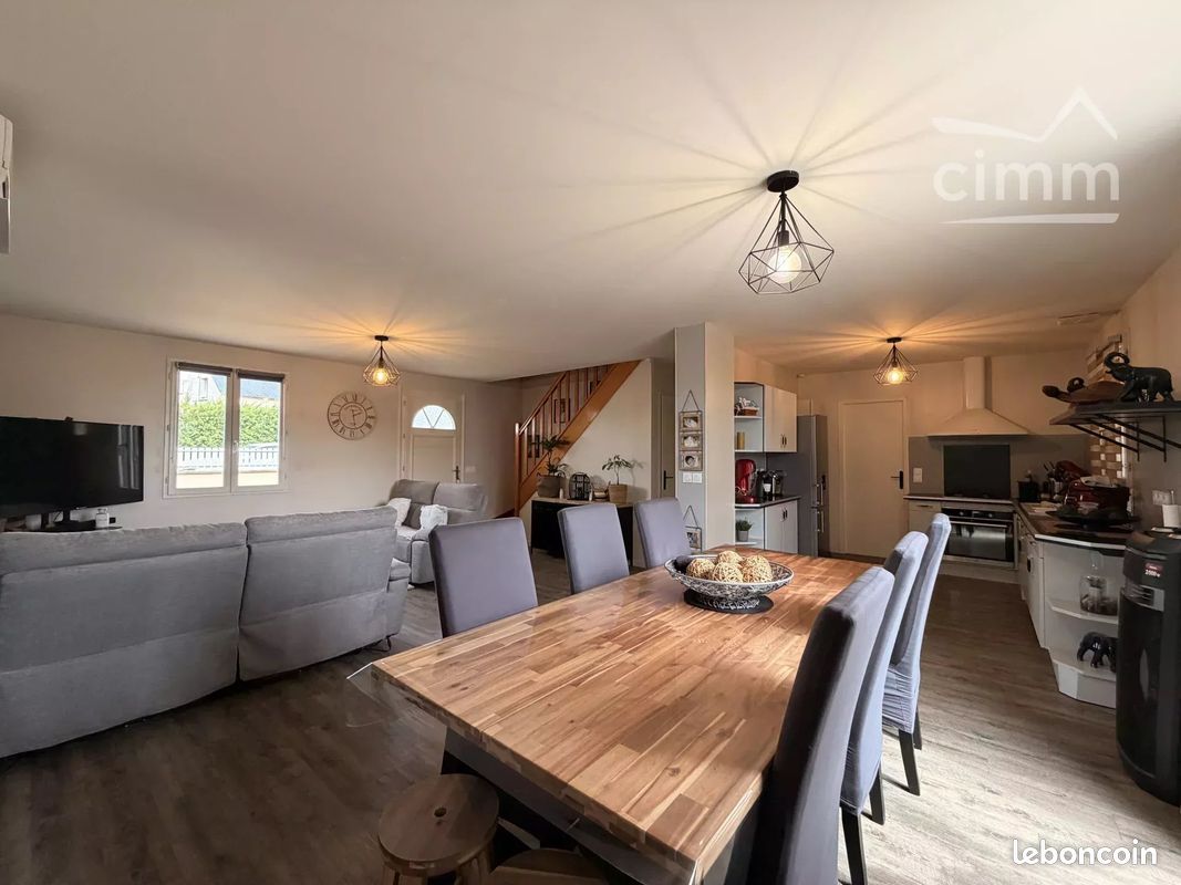Maison 6 pièces 120 m² · à Veuzain-sur-Loire · 120 m² · 227 600 €