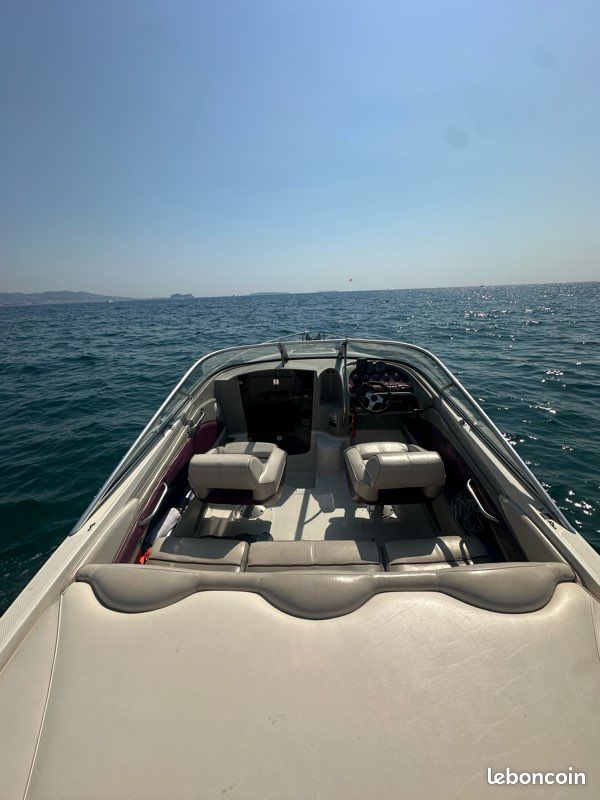 Bateau Maxum 2100 SC V8 5,7l MERCRUISER (image 1)