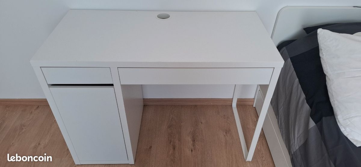 Bureau ikea (image 1)