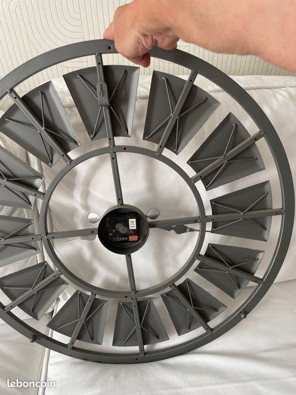 Grande horloge style industrielle 62cm Maisons du monde (image 3)