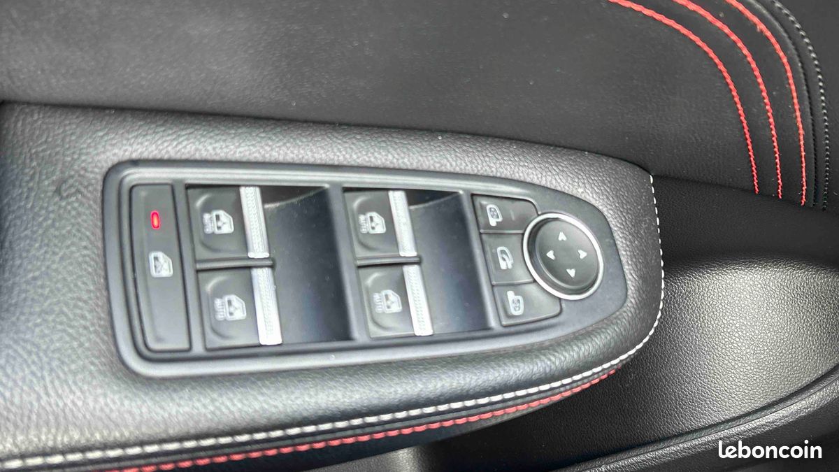 RENAULT Arkana E-Tech 145 - 21B R.S. Line (image 32)