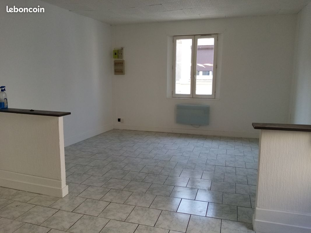 Appartement 2 pièces 57 m² · à Bourgueil · 57 m² · 550 €