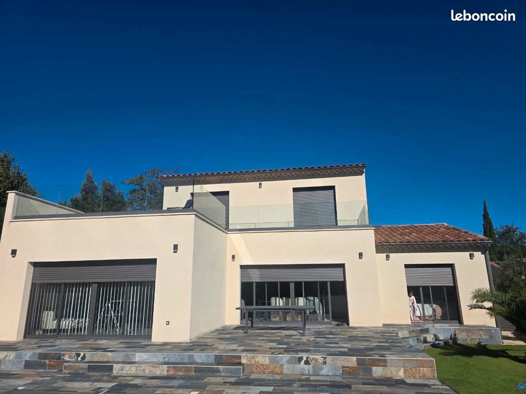 Maison 7 pièces 190 m² · à Domazan · 190 m² · 720 000 €
