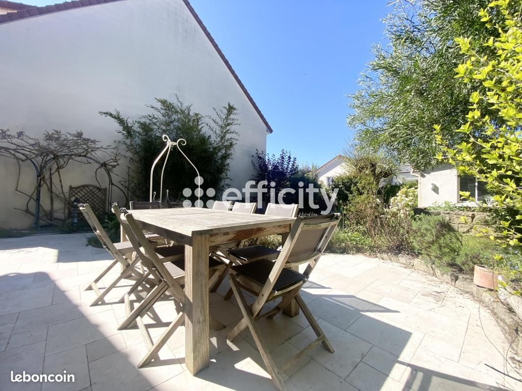 Maison 6 pièces 122 m² · à Maisons-Alfort · 122 m² · 895 000 €