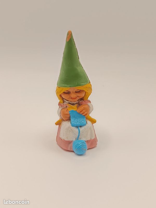 Figurine vintage Lutine qui tricote - Peyo (Schleich / Bully) (image 2)
