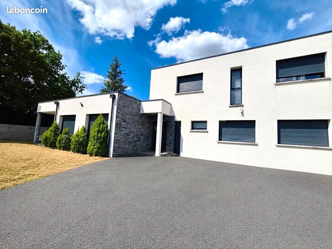 Maison 10 pièces 151 m² · à Joué-lès-Tours · 151 m² · 530 000 €