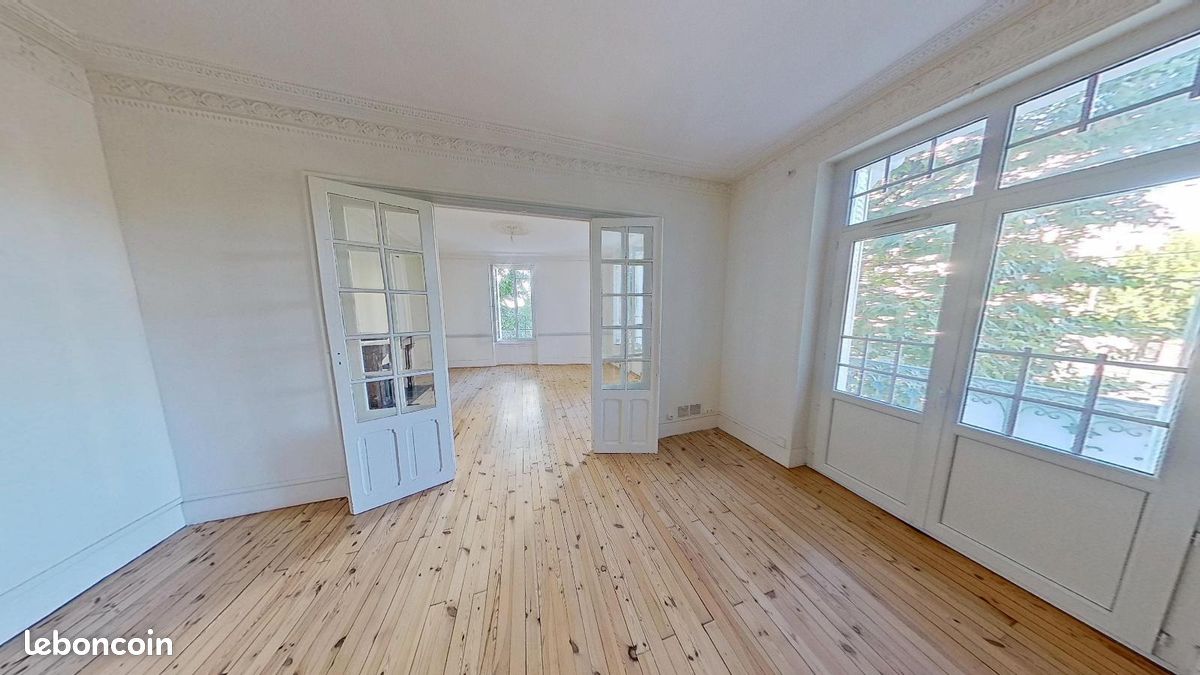 Appartement 3 pièces 123 m² · à Clermont-Ferrand · 123 m² · 1 400 €/mois