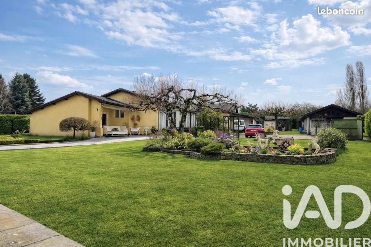 Maison 9 pièces 180 m² · à La Côte-Saint-André · 180 m² · 399 000 €