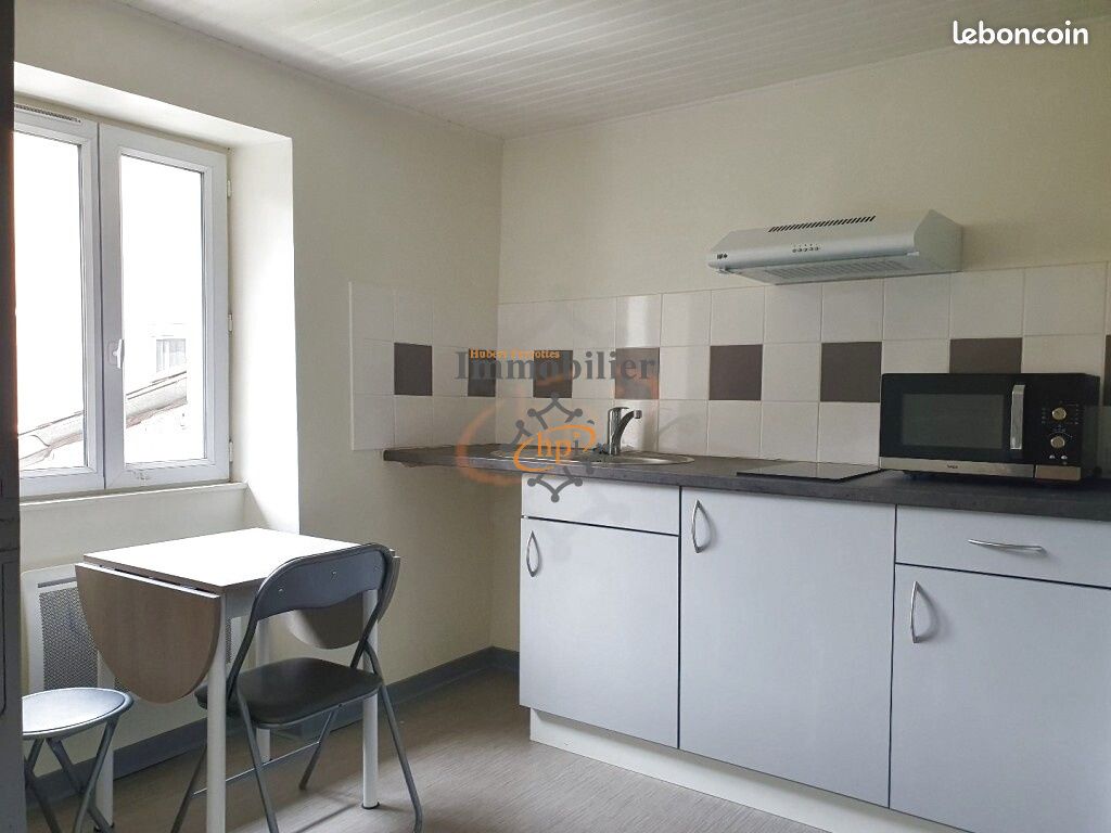 Appartement 1 pièce 25 m² · à Saint-Affrique · 25 m² · 337 €