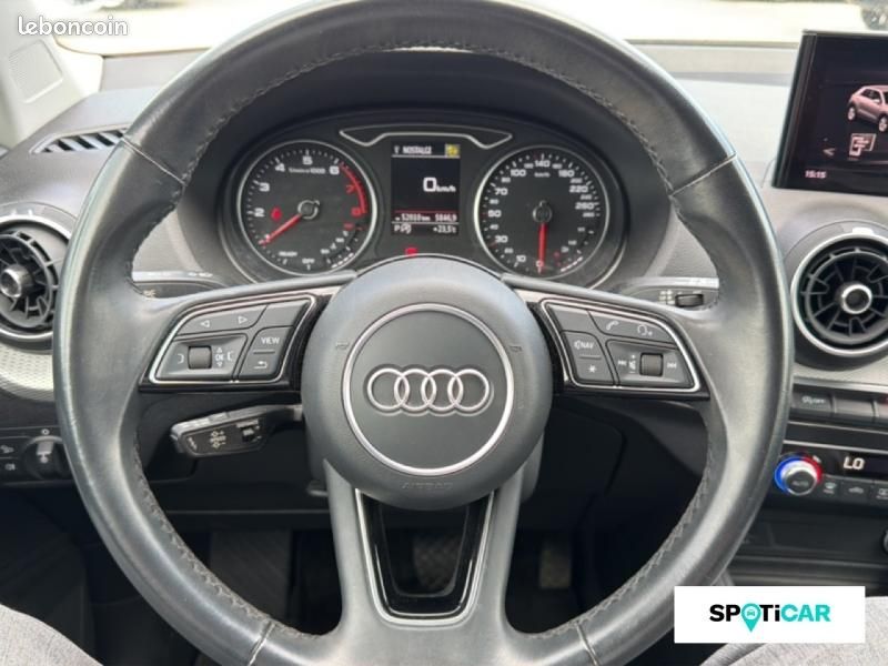 Audi Q2 35 TFSI 150ch Design S tronic 7 (image 12)