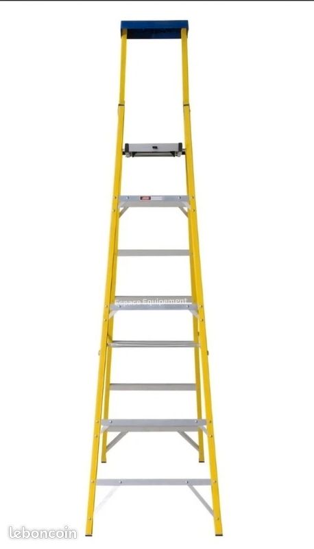 Escabeau isolant XPERTY 7 merches (image 2)