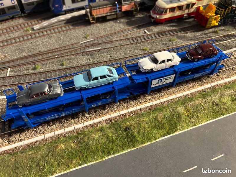 Wagon marchandise porte autos articulé Général Motors Suiss SBB CFF Roco avec voiture train ho en boîte ref 66272 - Modélisme