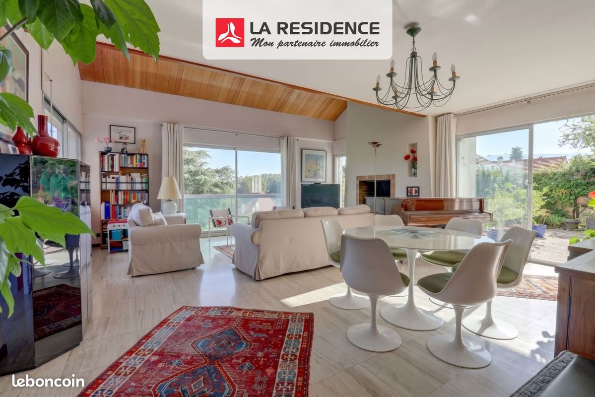 Maison 6 pièces 168 m² · à Carrières-sur-Seine · 168 m² · 920 000 €