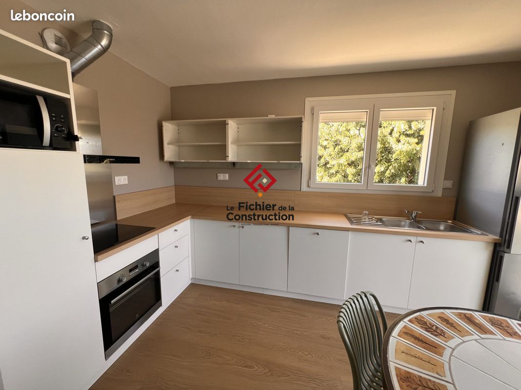 Appartement 5 pièces 150 m² · à Bresson · 150 m² · 1 300 €/mois