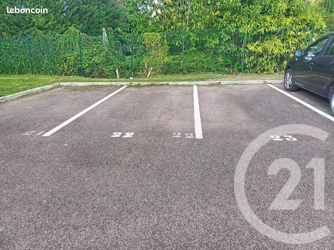 Parking 12 m² · à Provins · 12 m² · 55 €/mois