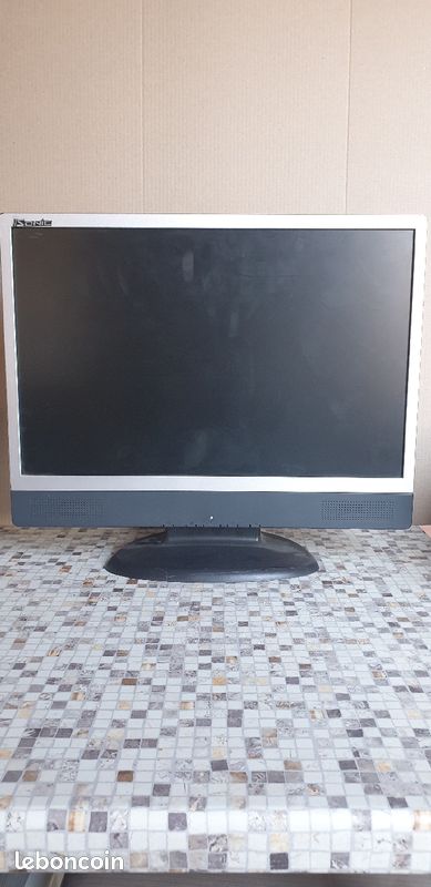 Écrans de PC à vendre (6 écrans, + 3 pieds) (image 2)