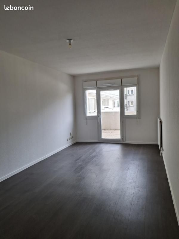 Appartement a louer fontaine - 2 pièce(s) - 52 m2 - Surfyn