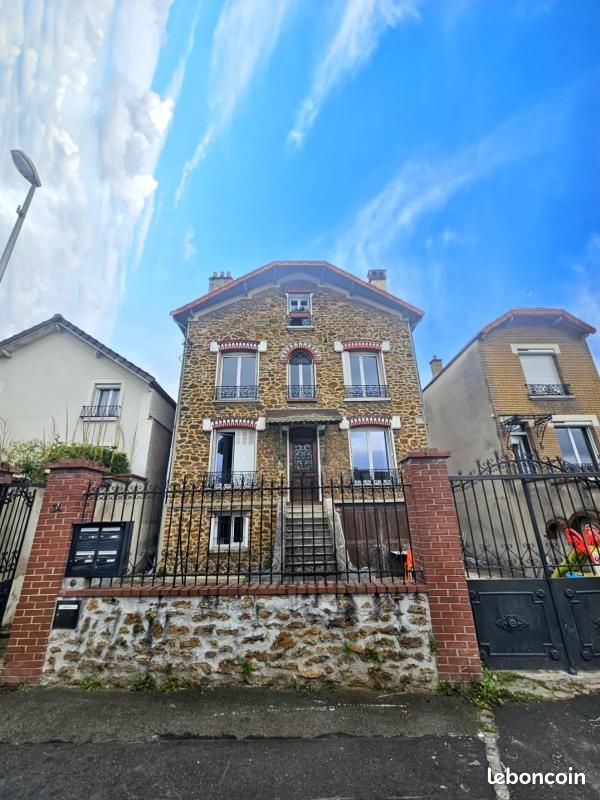 Immeuble 2 pièces 215 m² · à Rosny-sous-Bois · 215 m² · 699 900 €