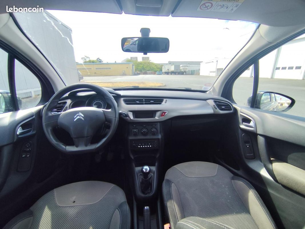 CITROEN C3 1.2 PureTech 12V - 82 2009 BERLINE Confort PHASE 2 (image 13)