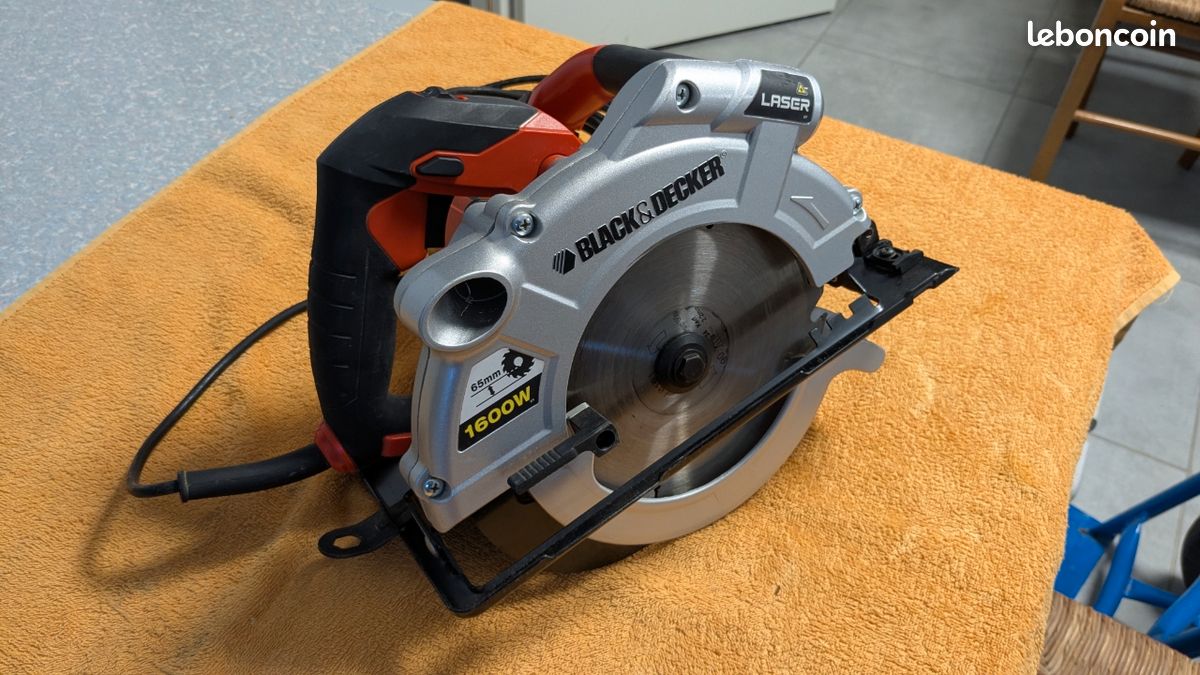 Scie circulaire DEWALT dwe576k 1600 w