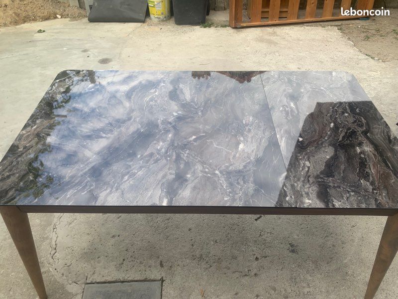 Table à mangé (image 1)