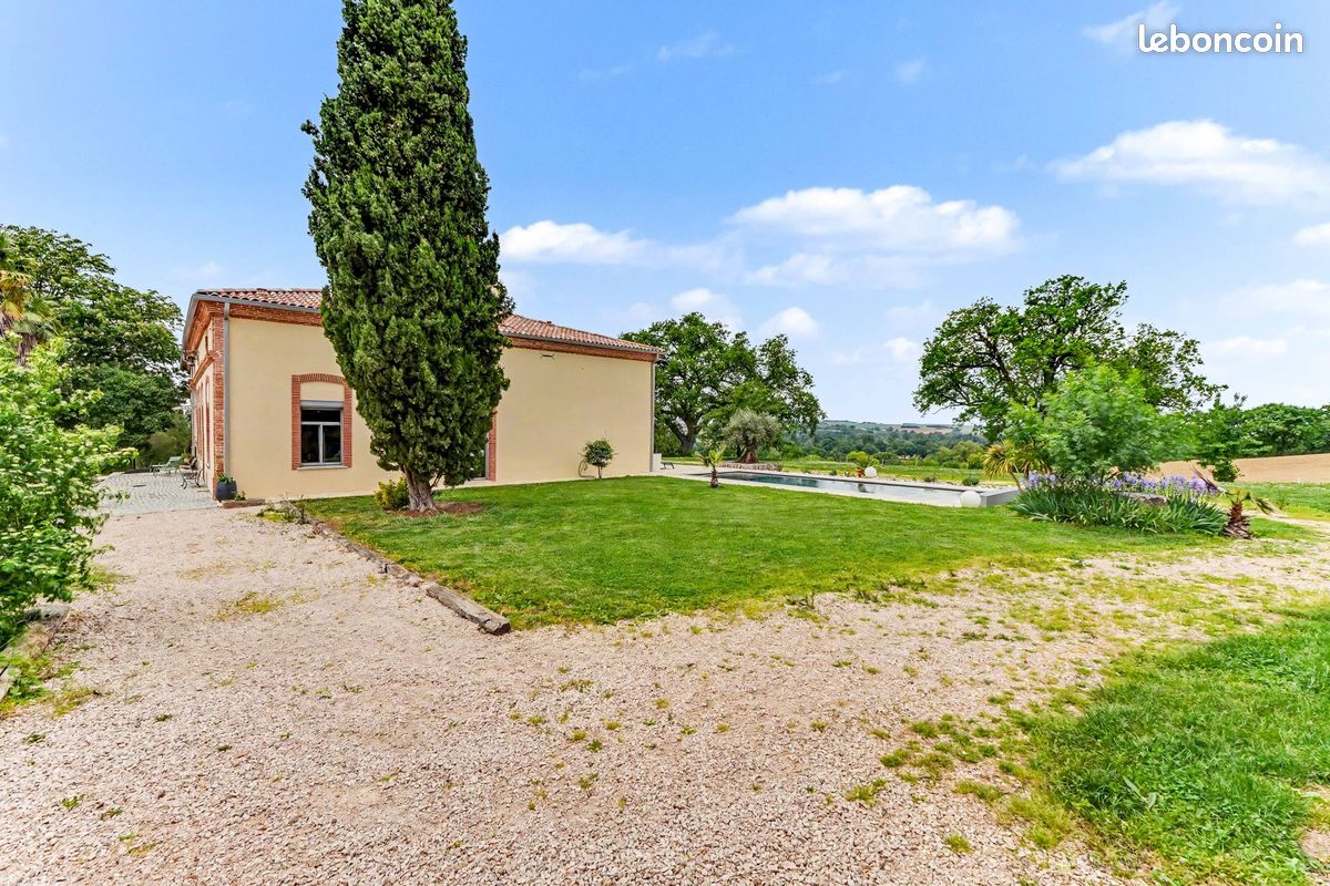 Propriété 8 pièces 334 m² (image 28)
